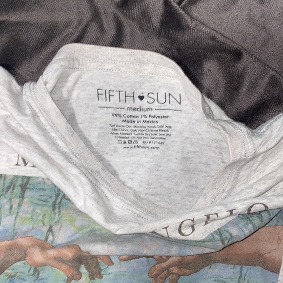 🍂Oversized cropped Michelangelo shirt! - Picture 3 of 7